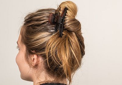 hair clips to coancel oily hair