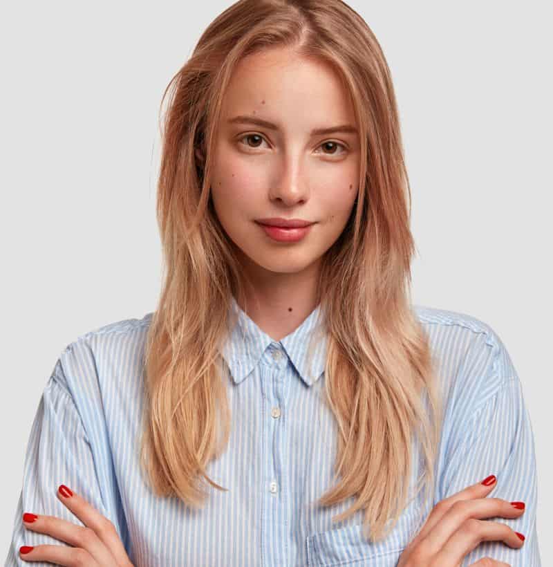 adorable blonde woman with crossed hands